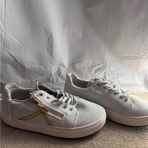 Silver sparkle Kokolu Sneakers with green sole. Size 6